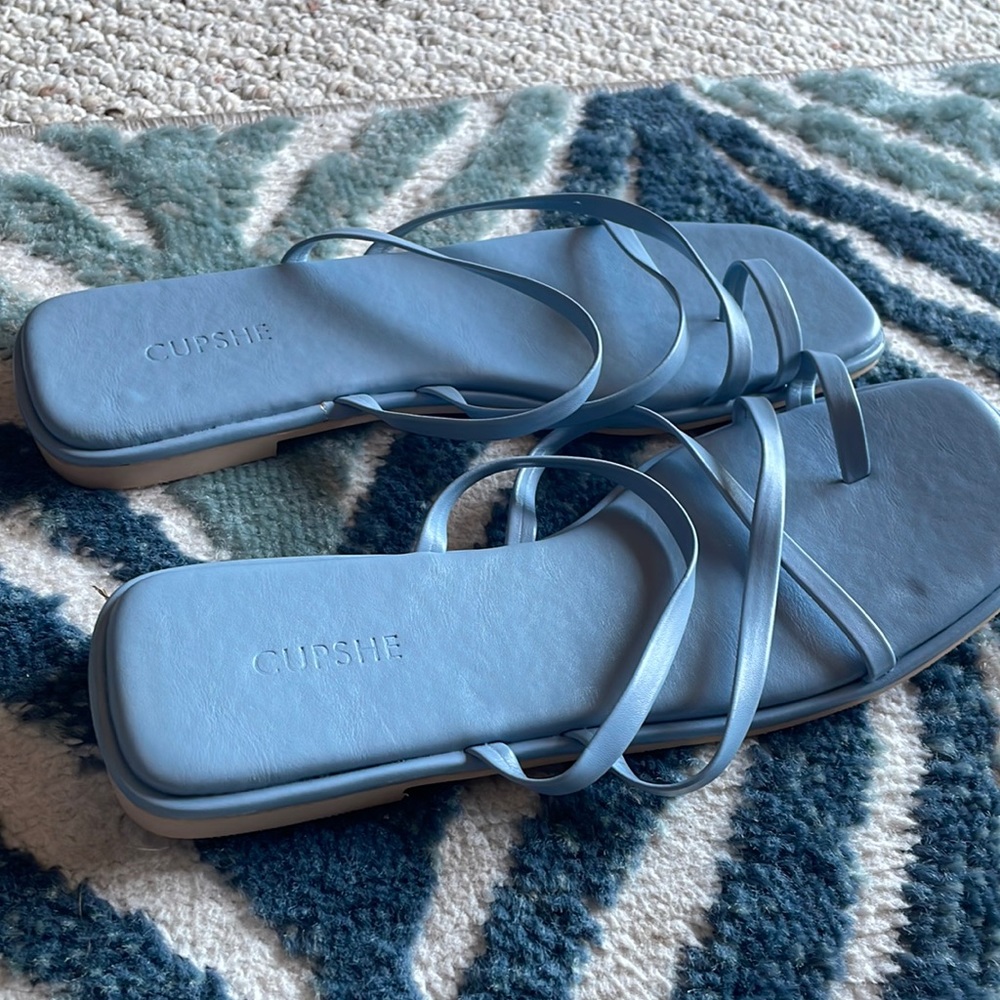 Cupshe size 9 sandals